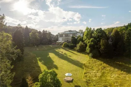 Falkenstein Grand, Autograph Collection