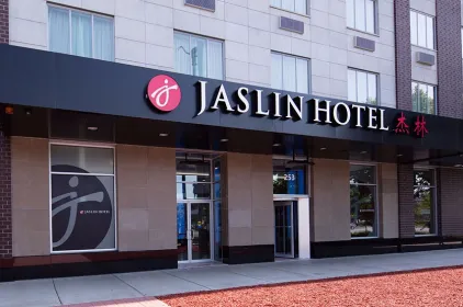 Jaslin Hotel