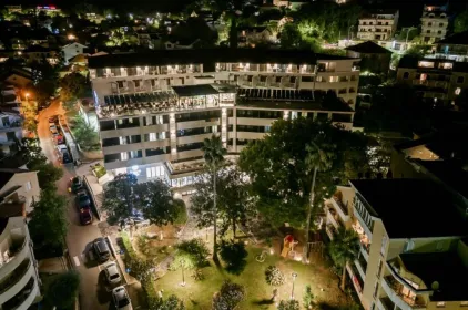 HOTEL TALIA