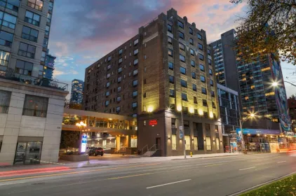 Hampton Inn & Suites by Hilton Toronto Downtown